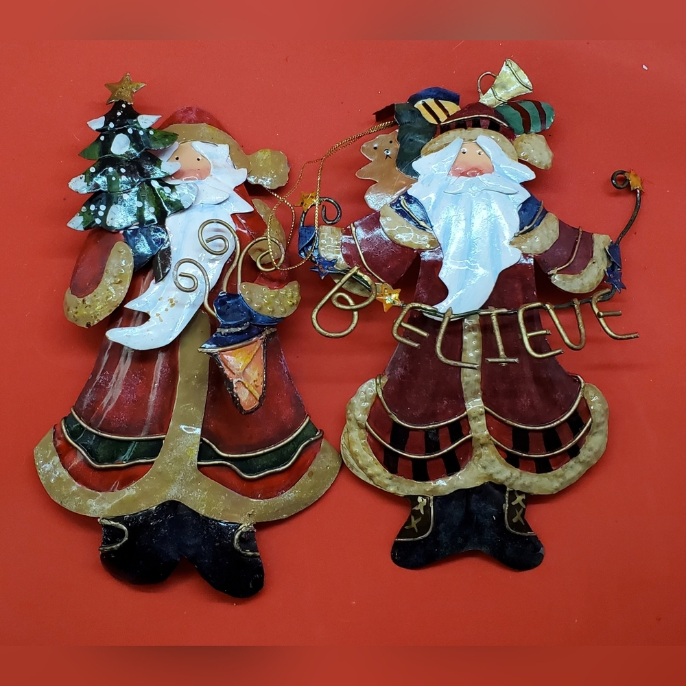 Set of 2 Vintage Metal Santa Claus 🎅 Ornaments